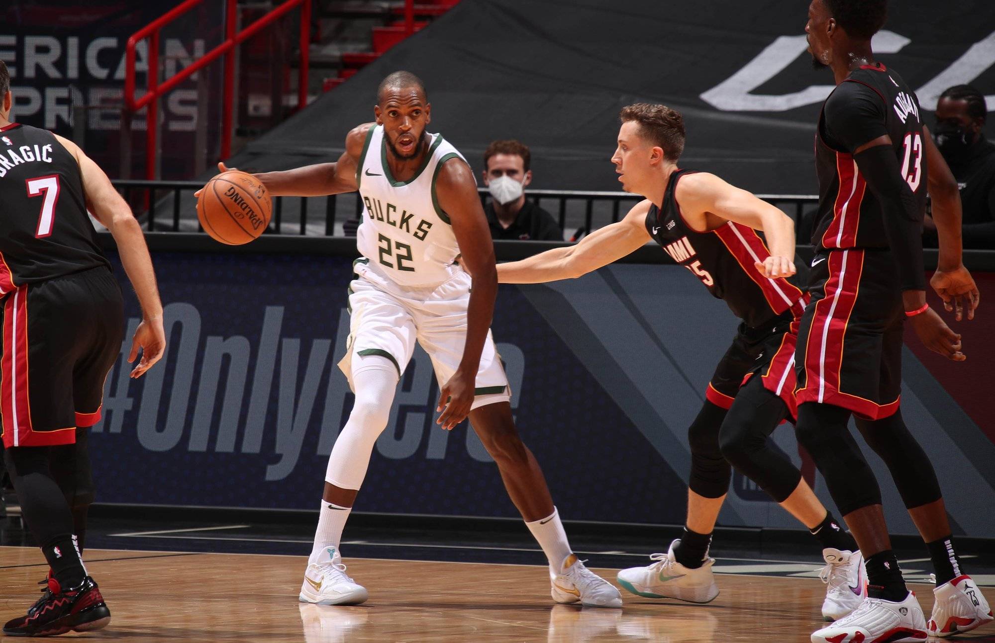 开云-爱游戏窗口期突围战来临，密尔沃基雄鹿围绕全明星赛伤情更新，目标明确，心理建设被强调的简单介绍