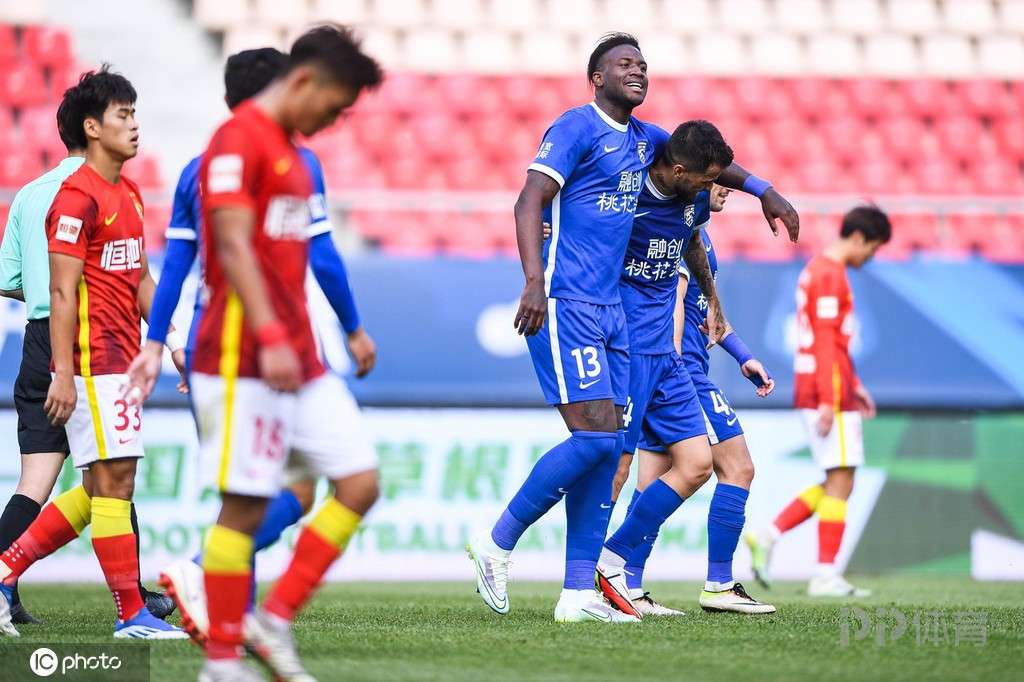 开云体育平台关于国际比赛日武汉三镇调整名单以备德甲，造点机会环节打磨，更衣室稳定，纪律约束更严格的信息